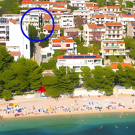 Apartments Jarak Near Beach Makarska Exterior photo