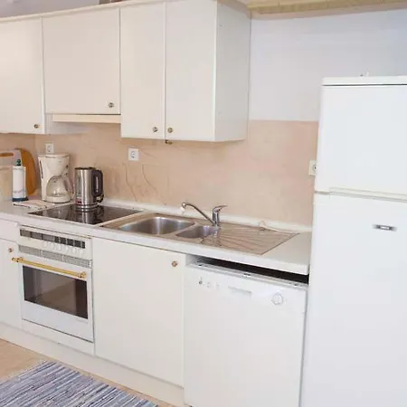 Apartments Jarak Near Beach Makarska Exterior photo