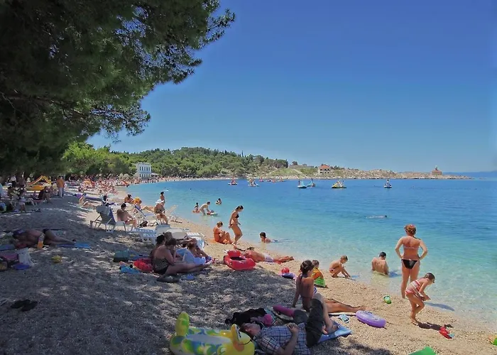 Apartments Jarak Near Beach